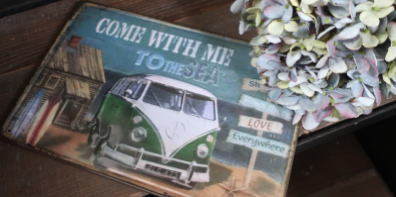 サーフィンとクラシックカー好きに使ってほしいサインプレート