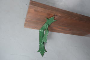 カフェで使いたいシェルフ金物