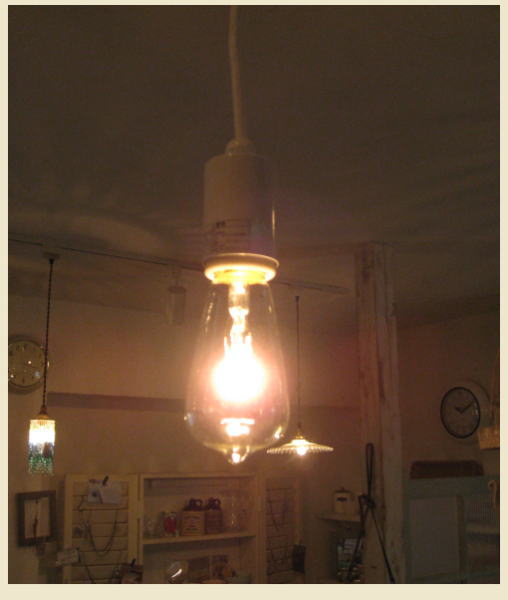 エジソン電球の似合うソケットライト