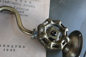 出幅の少ない照明探し