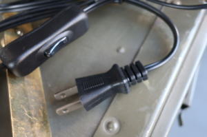 伸縮自在のアームライト