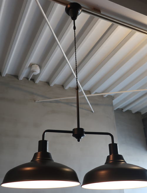 おしゃれショップで使いたいブラックライト