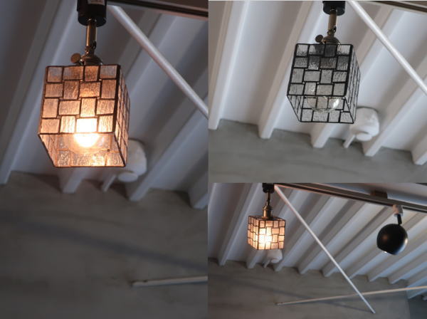 透明ステンドグラスの正方形シェード照明