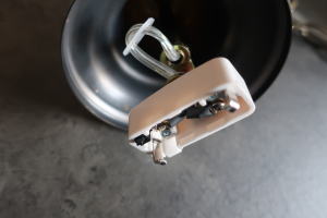 落ち着いた雰囲気のホワイトシェード照明 ダイニング用ペンダントライト