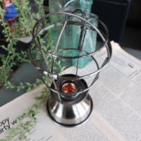 シンプル天井を引き締める直付けスポットライト照明