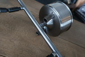 店舗やカフェ空間に合う4灯シーリングライト 金属製照明