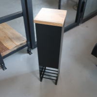 生活感を感じさせないトイレットペーパーストッカー