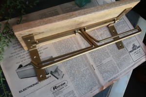 トイレットペーパーを2個付けられるホルダーダブル