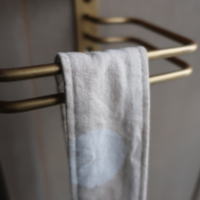 カーテンフックにも使える2本バーのアイアンハンガー