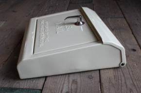 ポスト メールボックス 店